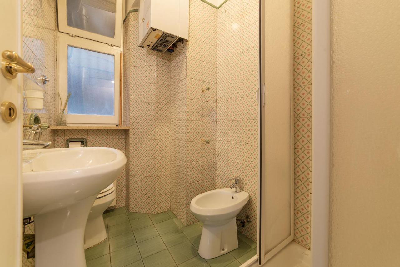 Trastevere & Ponte Sisto Cozy Flat ローマ エクステリア 写真